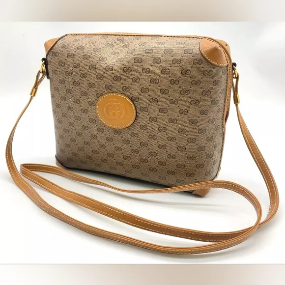 Authentic Gucci Micro GG Supreme Crossbody Bag - Picture 2 of 16